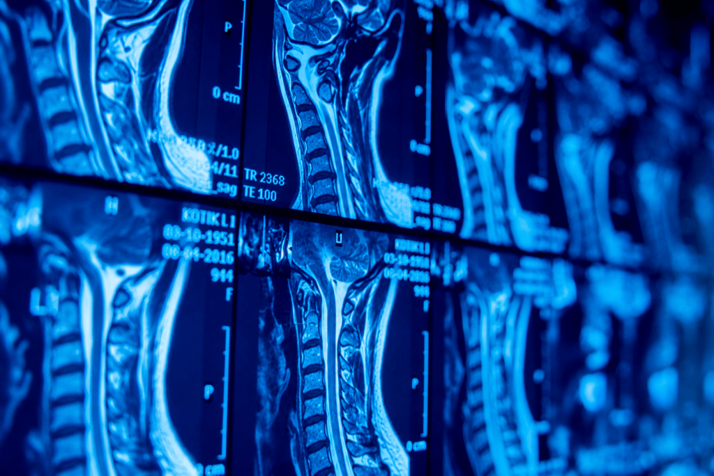 Diagnostic imaging and specialist referrals for walk-in patients